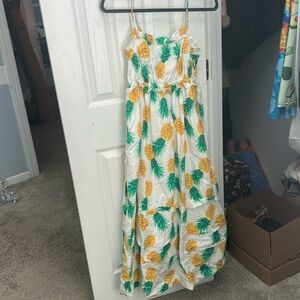 Size 4 - Women. J Crew. Maxi white dress with pineapples.